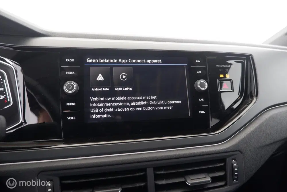 Volkswagen Taigo 1.0 TSI Automaat R-Line pano uit 2025, foto 9