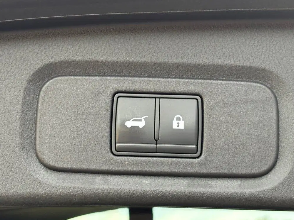 Nissan Qashqai 1.3 MHEV N-CONNECTA NARDO-GREY PANO-DAK NA uit 2021, foto 13
