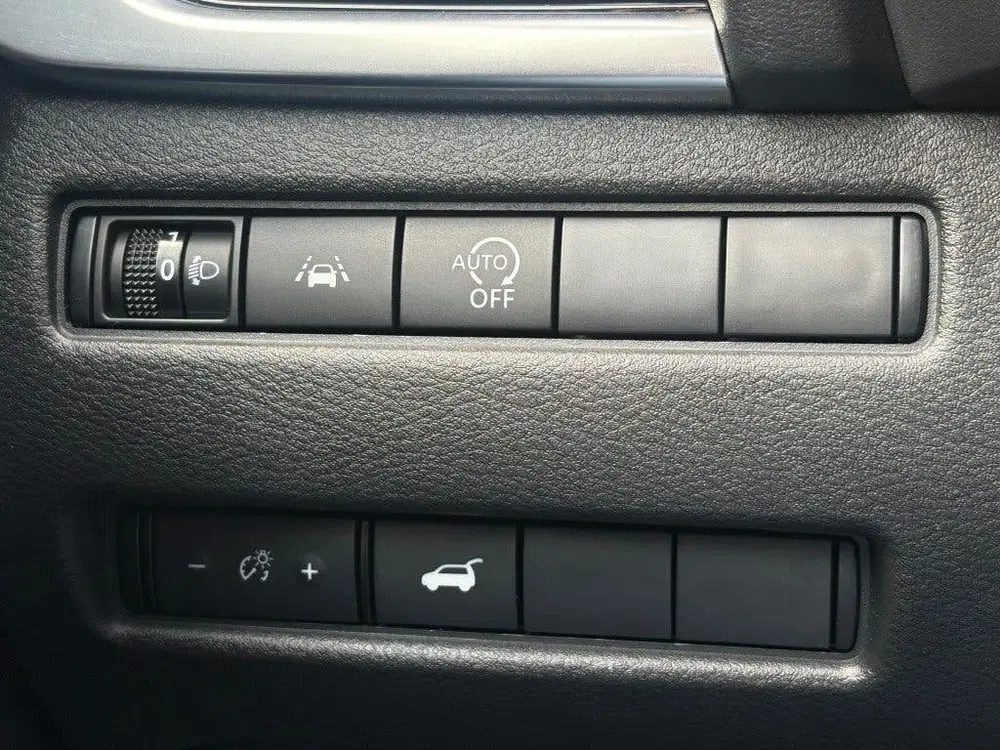 Nissan Qashqai 1.3 MHEV N-CONNECTA NARDO-GREY PANO-DAK NA uit 2021, foto 14