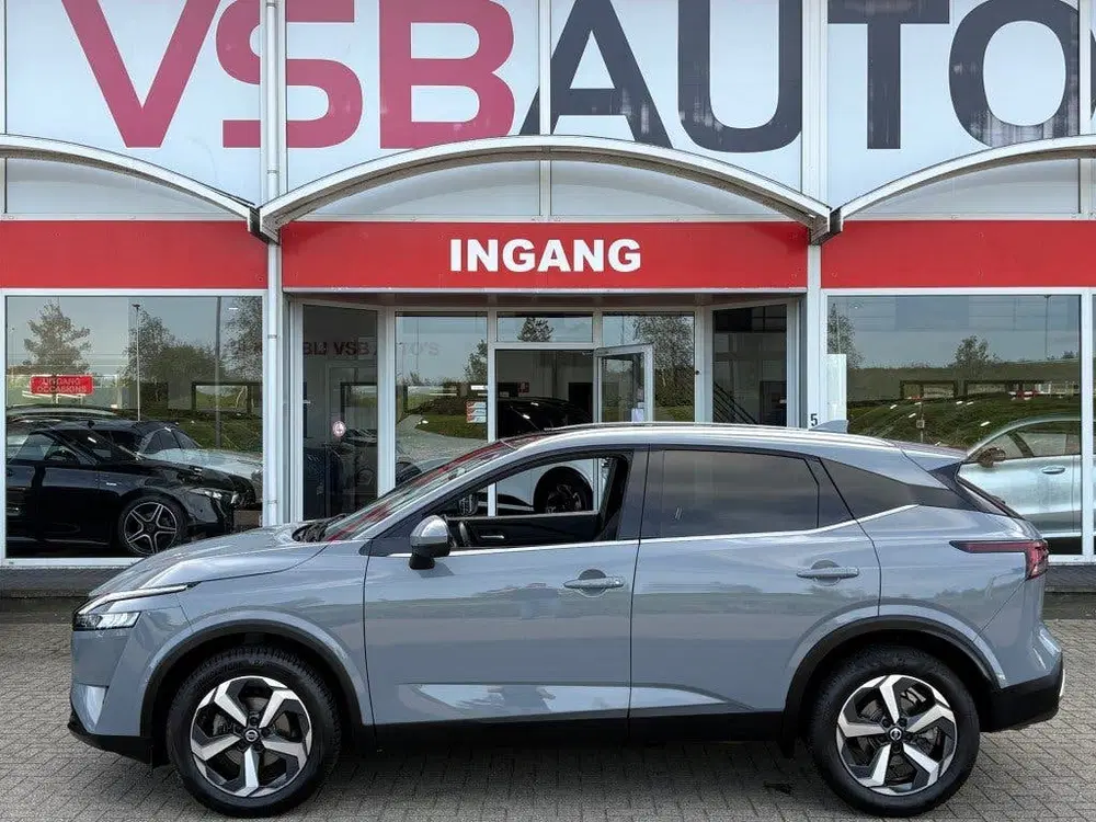 Nissan Qashqai 1.3 MHEV N-CONNECTA NARDO-GREY PANO-DAK NA uit 2021, foto 2