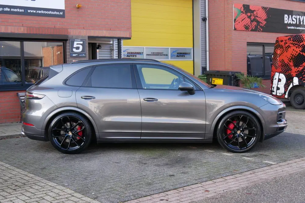 Porsche Cayenne 3.0 E-Hybrid. pano. sportchrono. memory. l uit 2019, foto 9