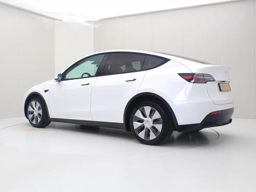 Tesla Model Y Long Range AWD 75kWh 351pk 91 uit 2022, foto 4