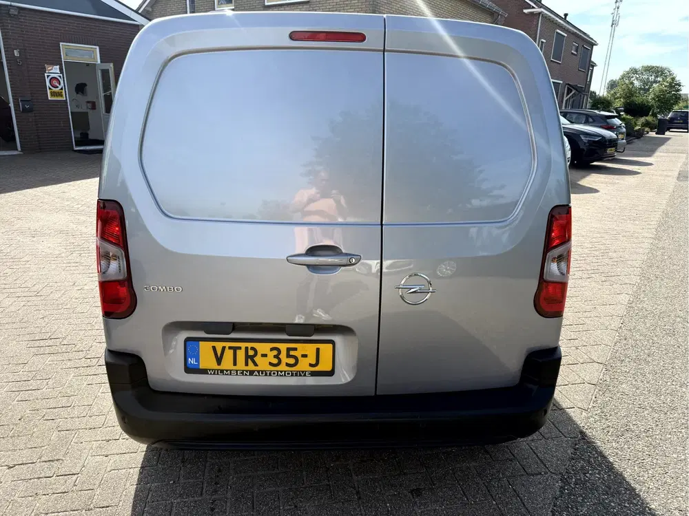 Opel Combo 1.5D 130pk Automaat Navi uit 2023, foto 12