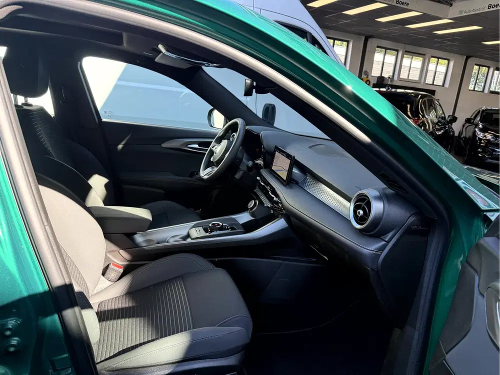 Alfa Romeo Tonale 1.5T Hybrid Edizione Business NLAuto uit 2025, foto 5