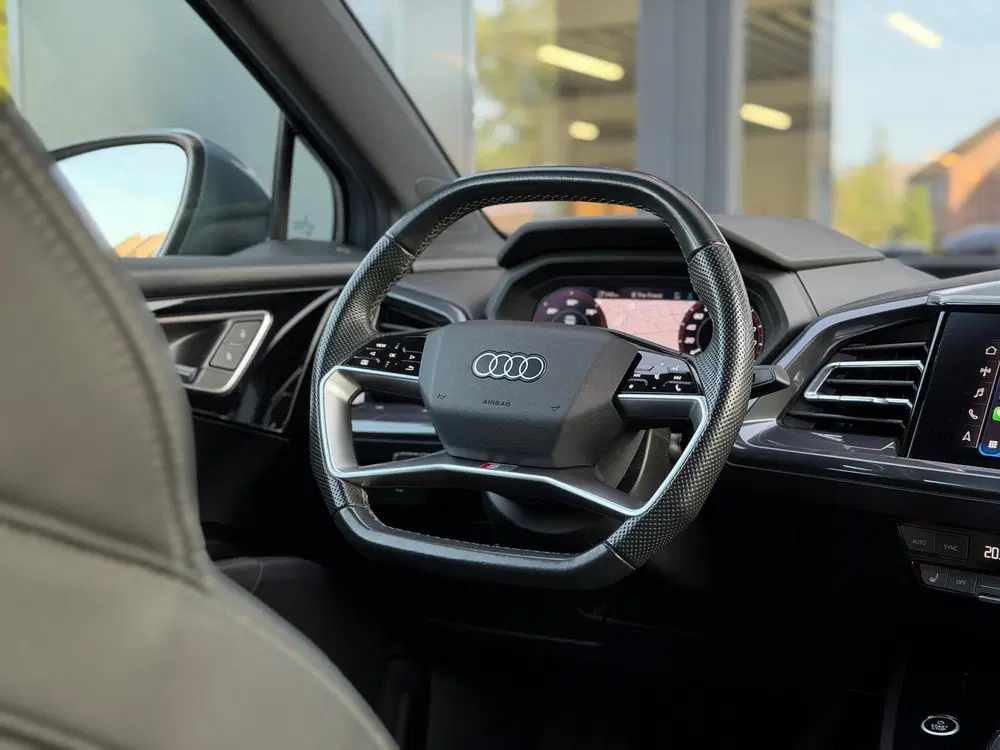 Audi Q4 e-tron 77 Kwh uit 2021, foto 12
