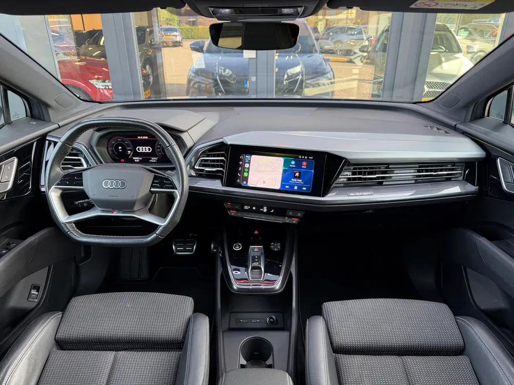 Audi Q4 e-tron 77 Kwh uit 2021, foto 2