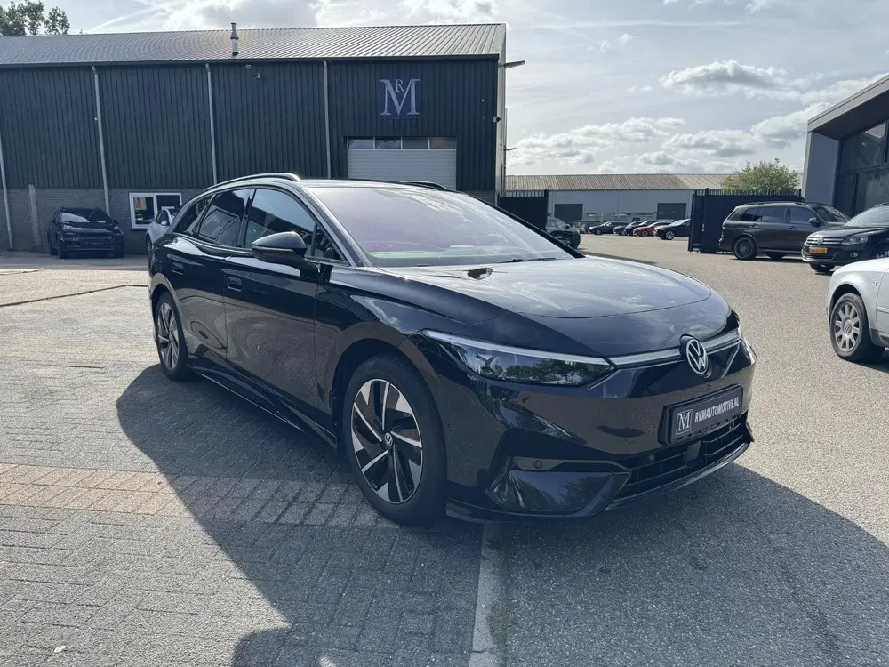 Volkswagen ID.7 77 kWh Pro SOH 96% uit 2024, foto 11