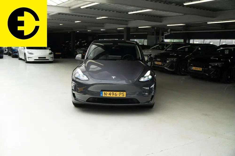 Tesla Model Y Long Range AWD 75 kWh uit 2021, foto 10