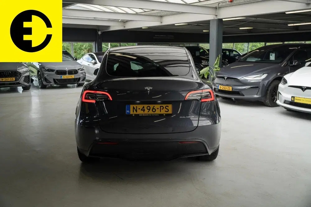 Tesla Model Y Long Range AWD 75 kWh uit 2021, foto 14