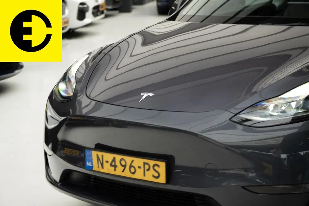 Tesla Model Y Long Range AWD 75 kWh uit 2021, foto 2