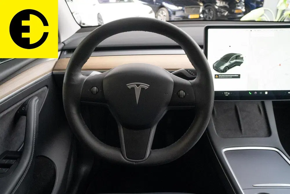 Tesla Model Y Long Range AWD 75 kWh uit 2021, foto 4