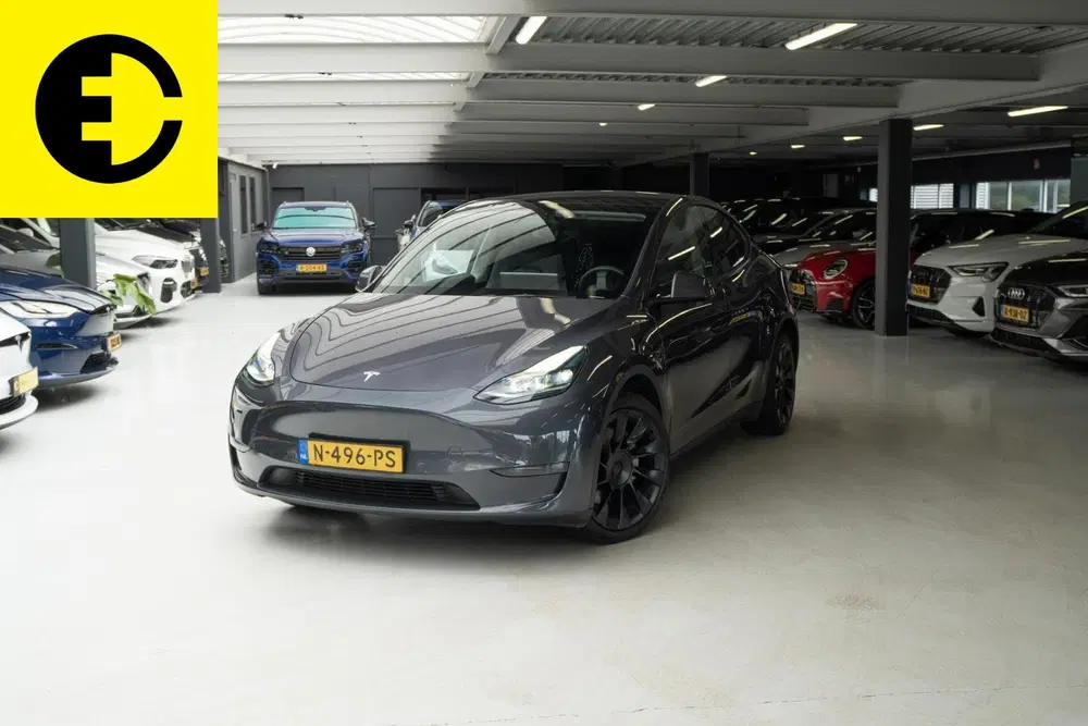 Tesla Model Y Long Range AWD 75 kWh uit 2021, foto 9