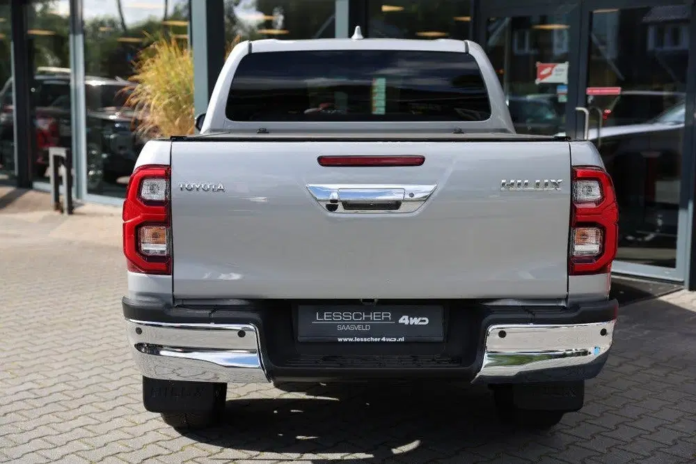 Toyota Hilux 2.8 D-4D DUBBEL CABIN EXECUTIVE A uit 2023, foto 5
