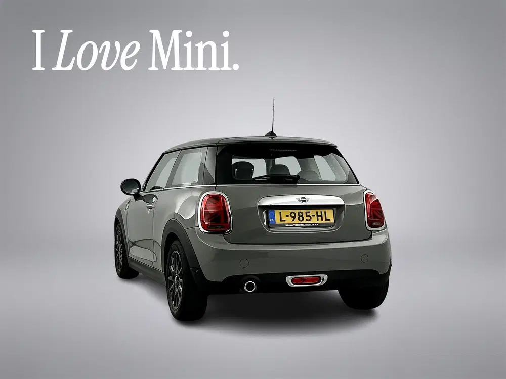 Mini Cooper 1.5 one Classic Facelift Digital Cockpit uit 2021, foto 8