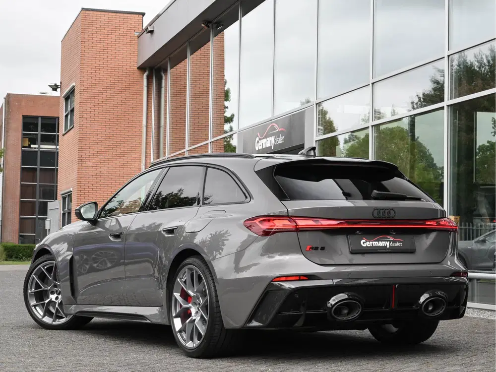 Audi RS5 RS5 2.9TFSI V6 BiTurbo 639pk eHybrid Quatt uit 2026, foto 2