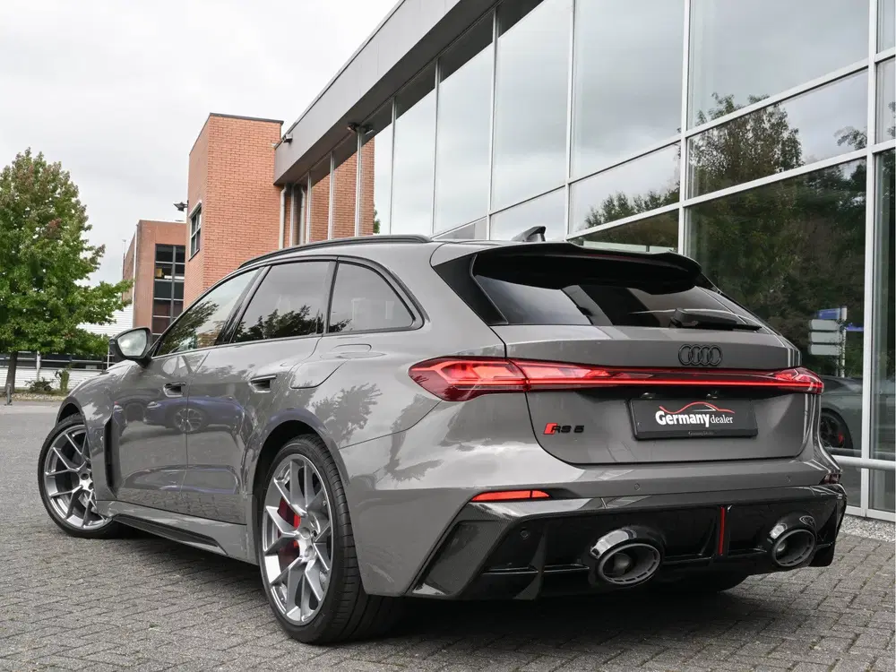 Audi RS5 RS5 2.9TFSI V6 BiTurbo 639pk eHybrid Quatt uit 2026, foto 5