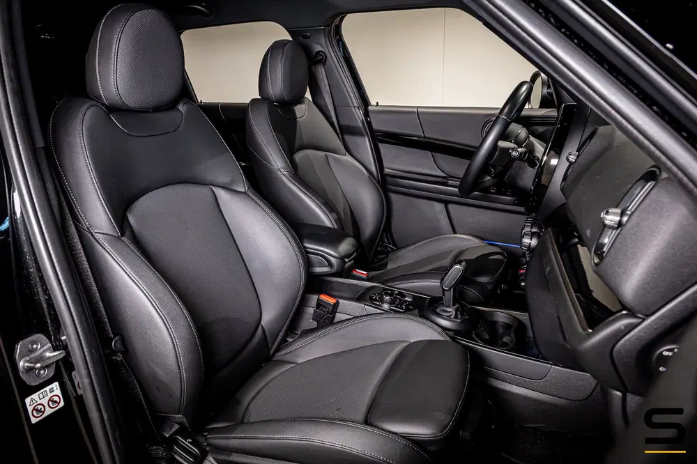 Mini Countryman 1.5 Cooper Essential uit 2023, foto 6