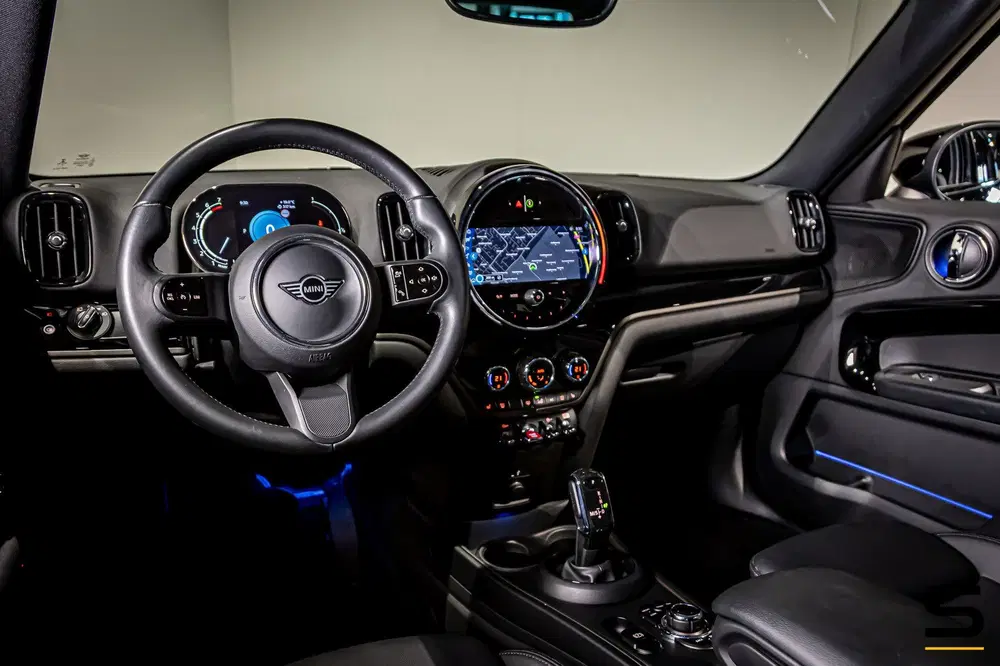 Mini Countryman 1.5 Cooper Essential uit 2023, foto 9