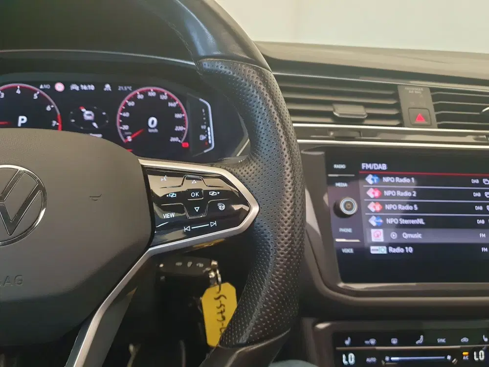 Volkswagen Tiguan Allspace 1.5 TSI R-Line Panorama dak uit 2023, foto 14