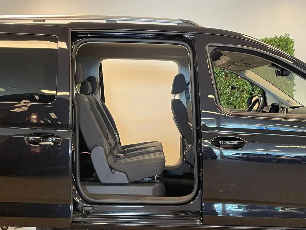Ford Tourneo Connect L2 Rolstoelauto Automaat 5+1 uit 2023, foto 3