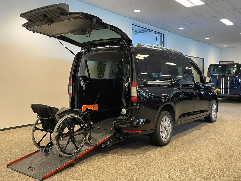 Ford Tourneo Connect L2 Rolstoelauto Automaat 5+1 uit 2023, foto 5