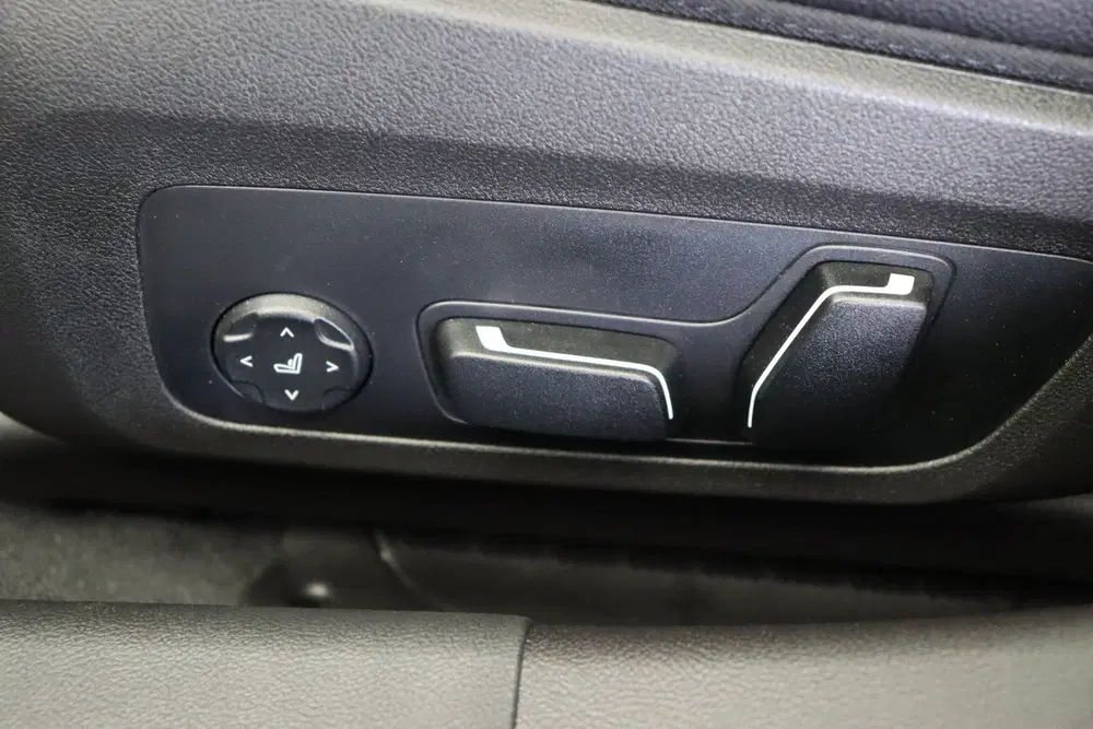 BMW 3-serie 330e M Sport Automaat uit 2026, foto 13