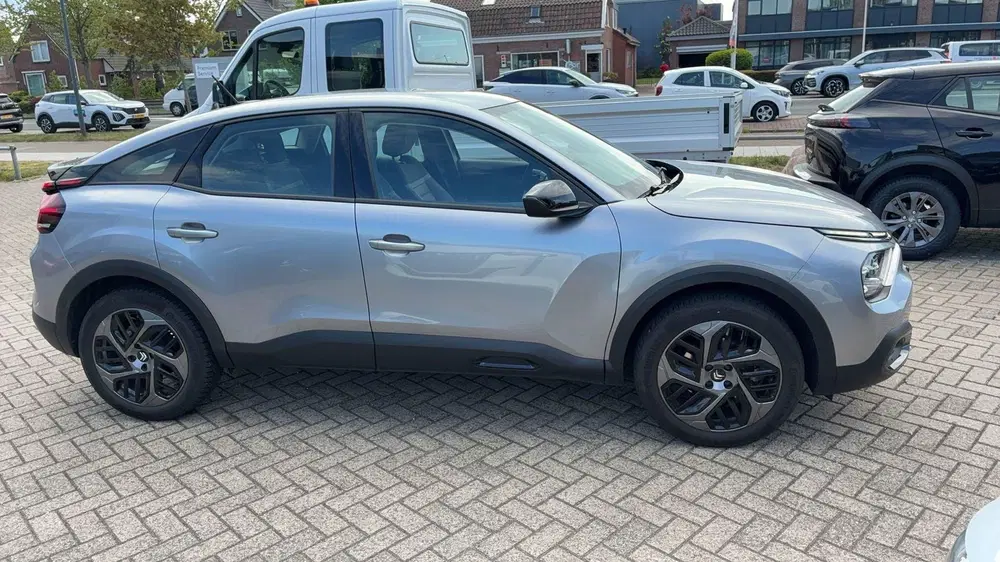 Citroën C4 Citroen C4 1.2 Puretech Plus uit 2024, foto 4