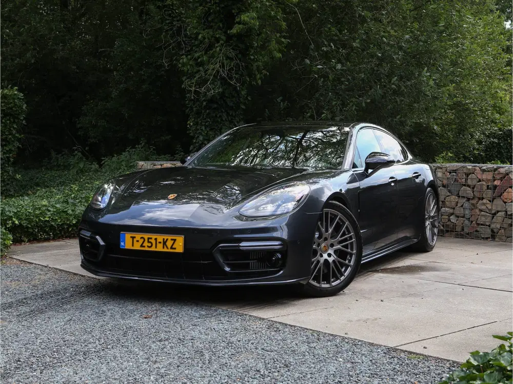 Porsche Panamera 4 E-Hybrid Platinum Edition (bj 2022) uit 2022