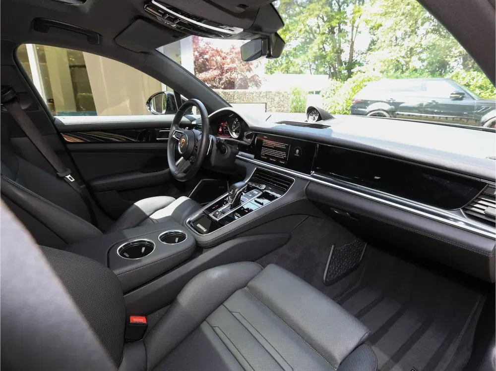 Porsche Panamera 4 E-Hybrid Platinum Edition (bj 2022) uit 2022, foto 2