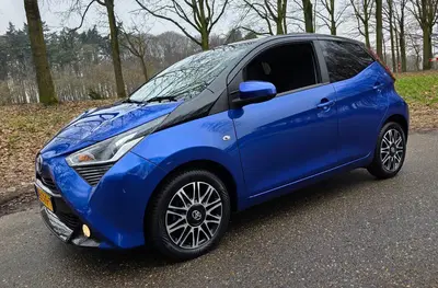 Toyota Aygo 1.0 VVT-i X-Clusiv NL Auto 1e Eigenaar uit 2019
