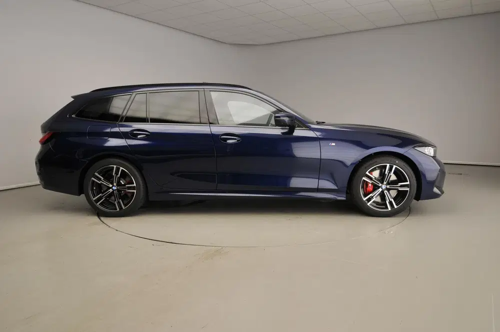 BMW 3-serie 330d xDrive uit 2026, foto 2