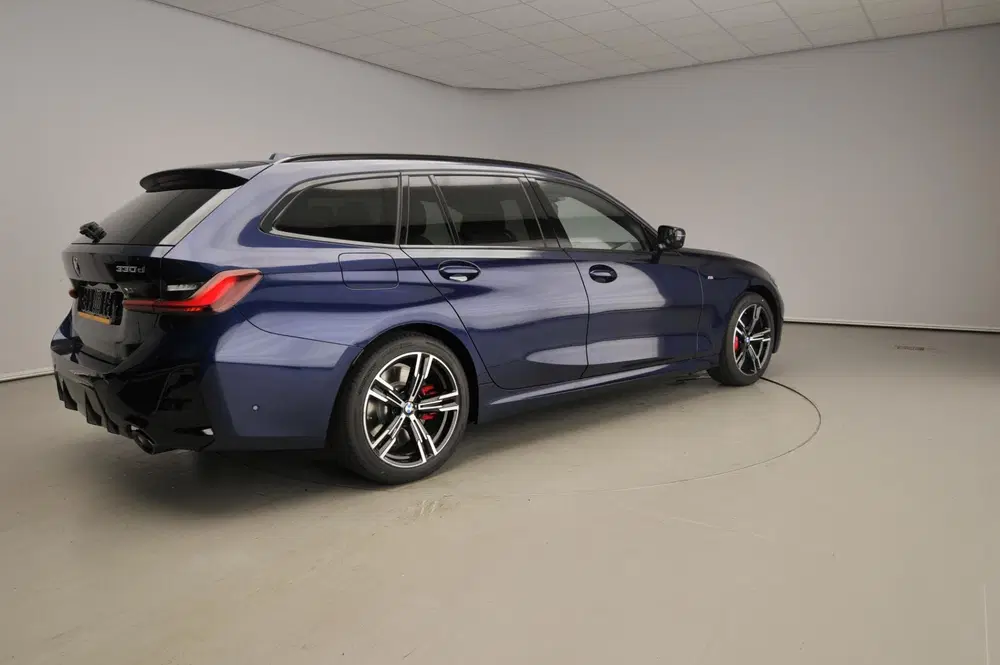 BMW 3-serie 330d xDrive uit 2026, foto 6