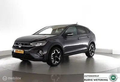 Volkswagen Taigo 1.0 TSI Automaat R-Line pano uit 2025