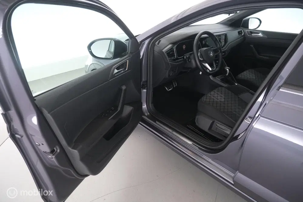 Volkswagen Taigo 1.0 TSI Automaat R-Line pano uit 2025, foto 8