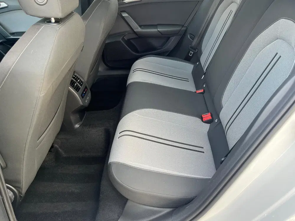 SEAT Leon 2.0 TDI 115pk 2020 Wit uit 2020, foto 11