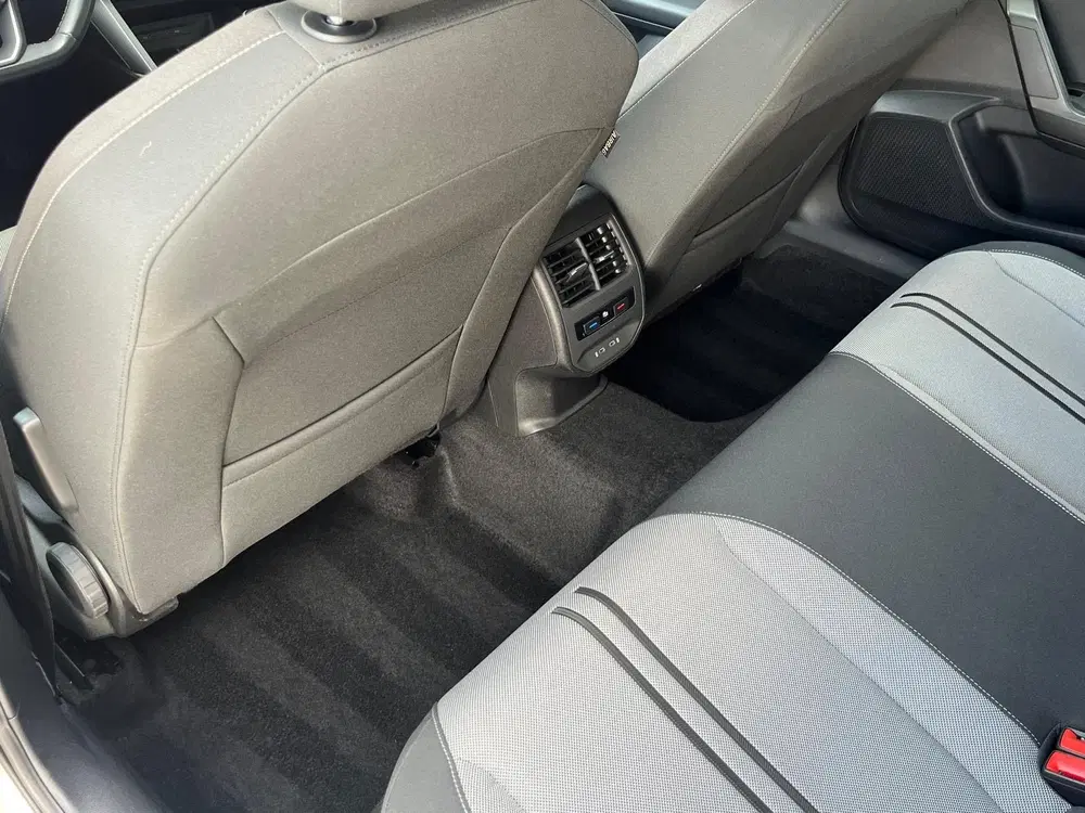 SEAT Leon 2.0 TDI 115pk 2020 Wit uit 2020, foto 15
