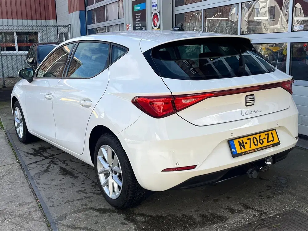 SEAT Leon 2.0 TDI 115pk 2020 Wit uit 2020, foto 4