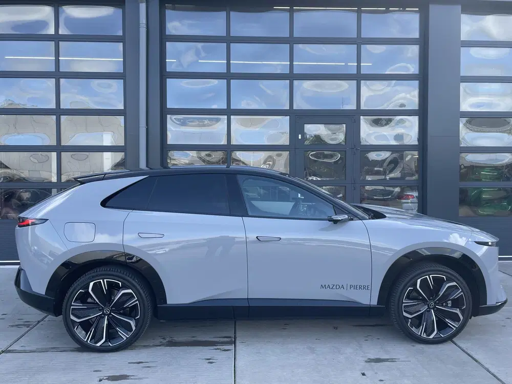 Mazda CX-6e Takumi Plus 78 kWh NAVI uit 2026, foto 4