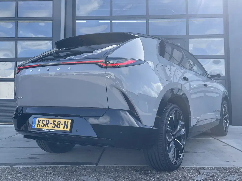 Mazda CX-6e Takumi Plus 78 kWh NAVI uit 2026, foto 6