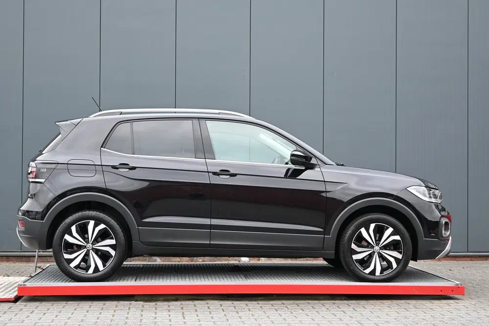 Volkswagen T-Cross 1.0 TSI Style trekhaak camera (bj 2019) uit 2019, foto 2