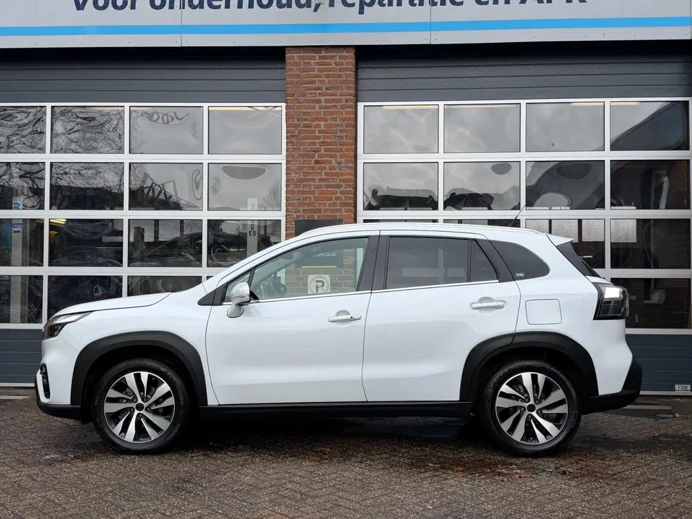 Suzuki S-Cross 1.4 Boosterjet AllGrip Select Smart Hybrid uit 2022, foto 2