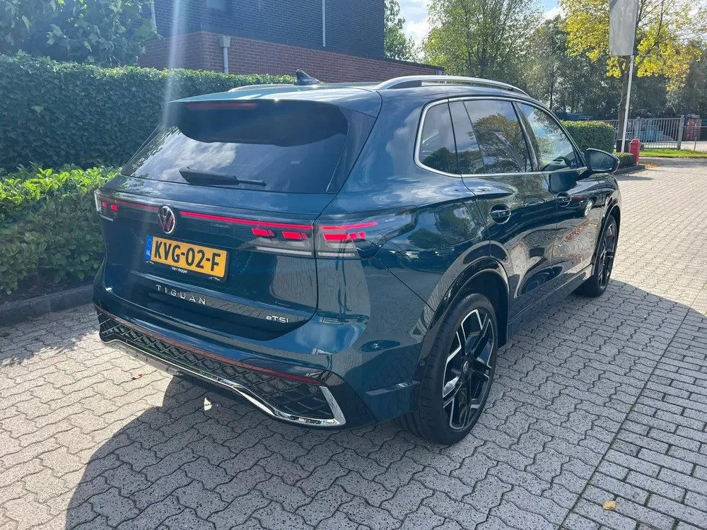 Volkswagen Tiguan 1.5 eTSI R-Line Leder uit 2025, foto 3