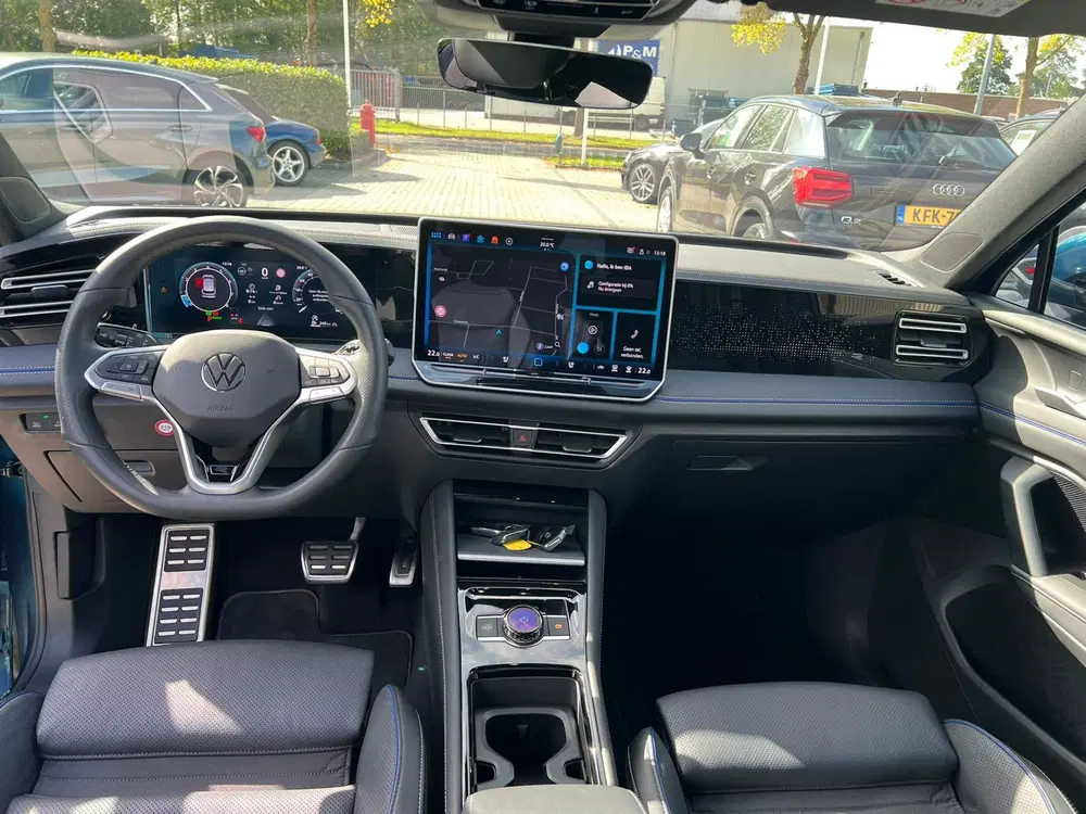 Volkswagen Tiguan 1.5 eTSI R-Line Leder uit 2025, foto 4