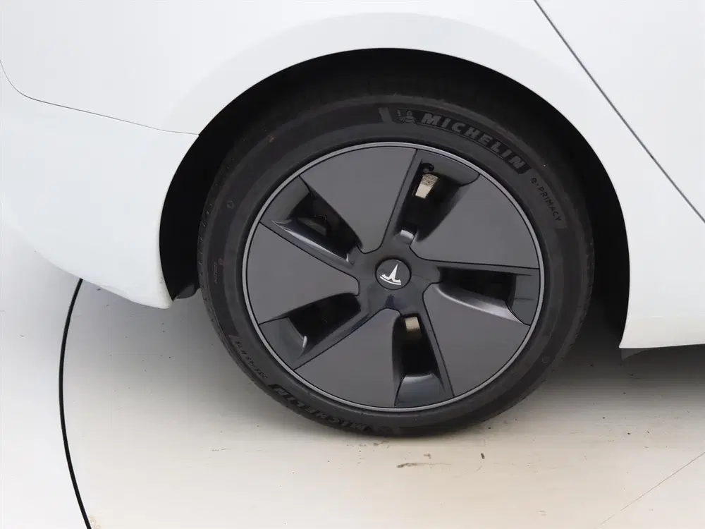 Tesla Model 3 Standard RWD Plus UPGRADE 94.8% SoH [ LFP uit 2023, foto 11