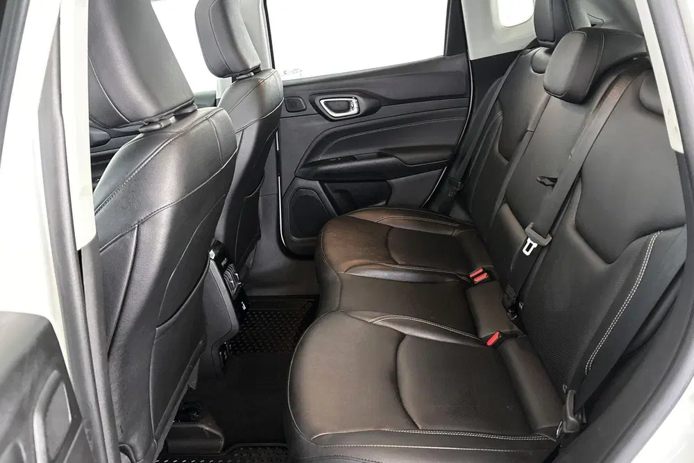 Jeep Compass 4xe 240 Plug-in Hybrid Electric S Panorama uit 2023, foto 10