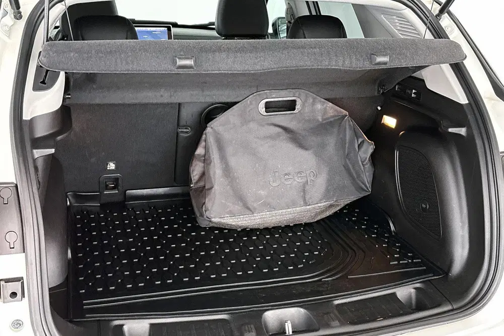 Jeep Compass 4xe 240 Plug-in Hybrid Electric S Panorama uit 2023, foto 11