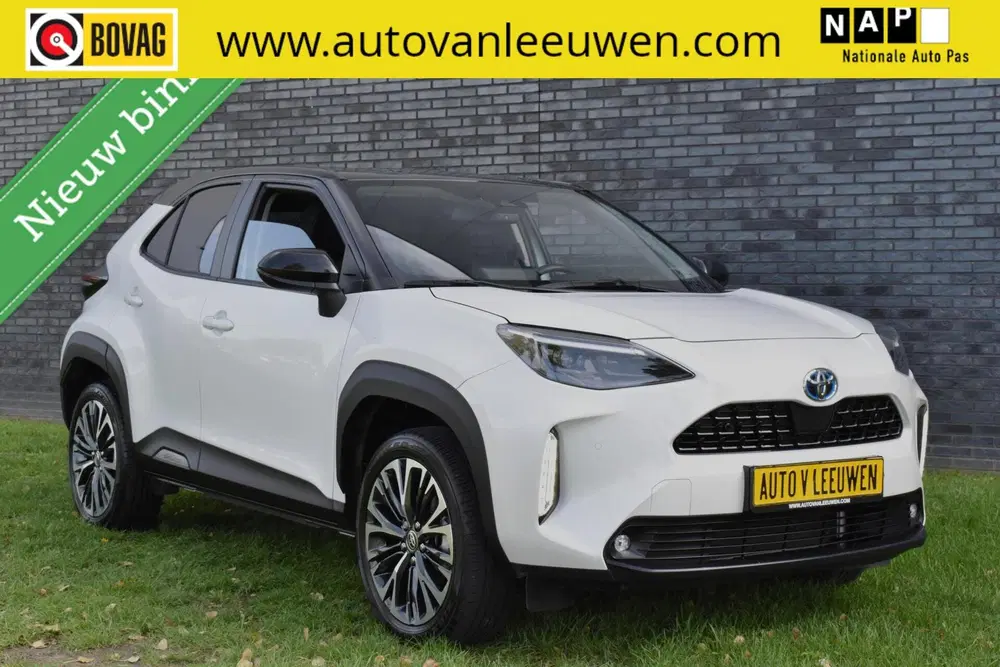 Toyota Yaris Cross 1.5 Hybrid Collection JBL MATRIX uit 2022