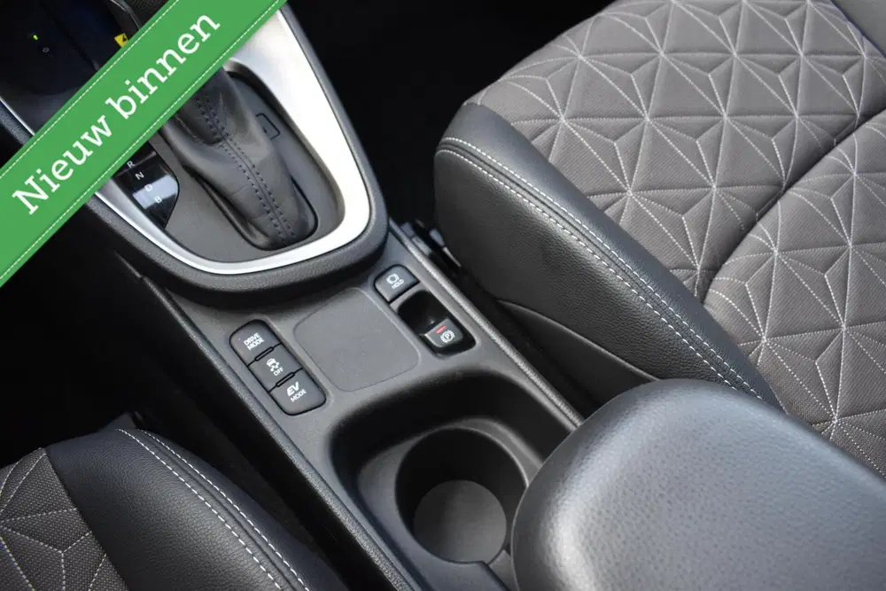 Toyota Yaris Cross 1.5 Hybrid Collection JBL MATRIX uit 2022, foto 11