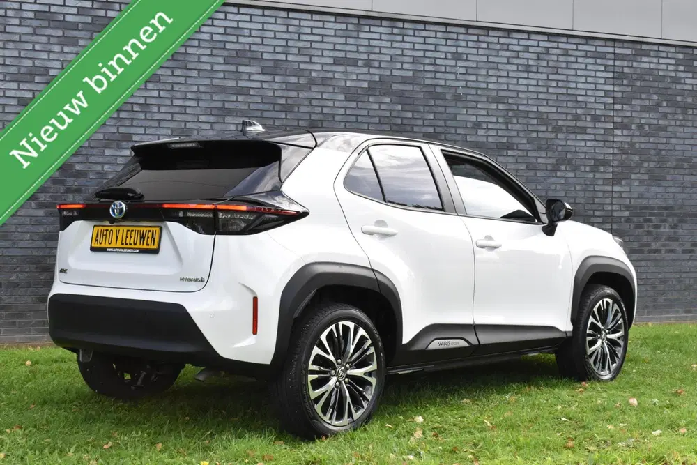 Toyota Yaris Cross 1.5 Hybrid Collection JBL MATRIX uit 2022, foto 3