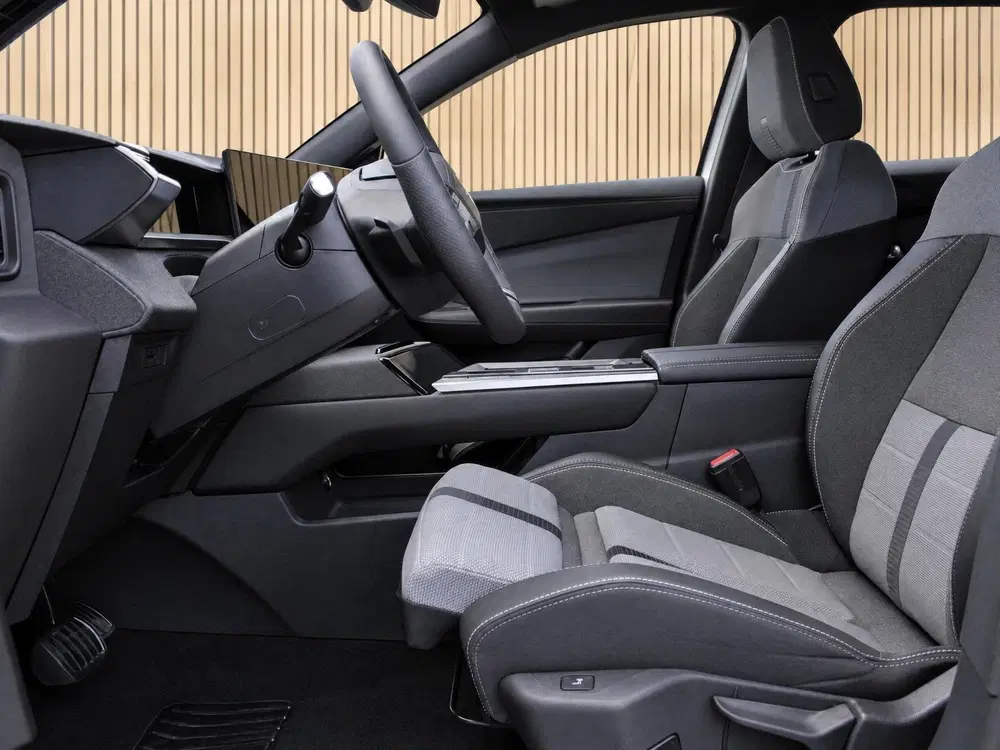 Opel Grandland 1.2 Turbo Hybrid GS Automaat uit 2025, foto 10